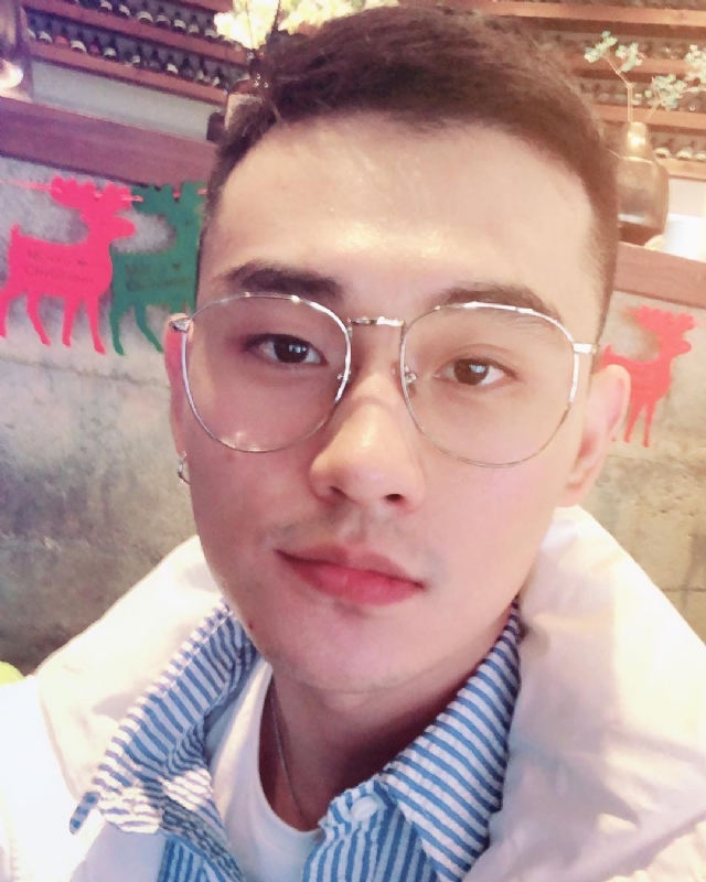 胡强很孤单的第一张照片--郑州基督教相亲网
